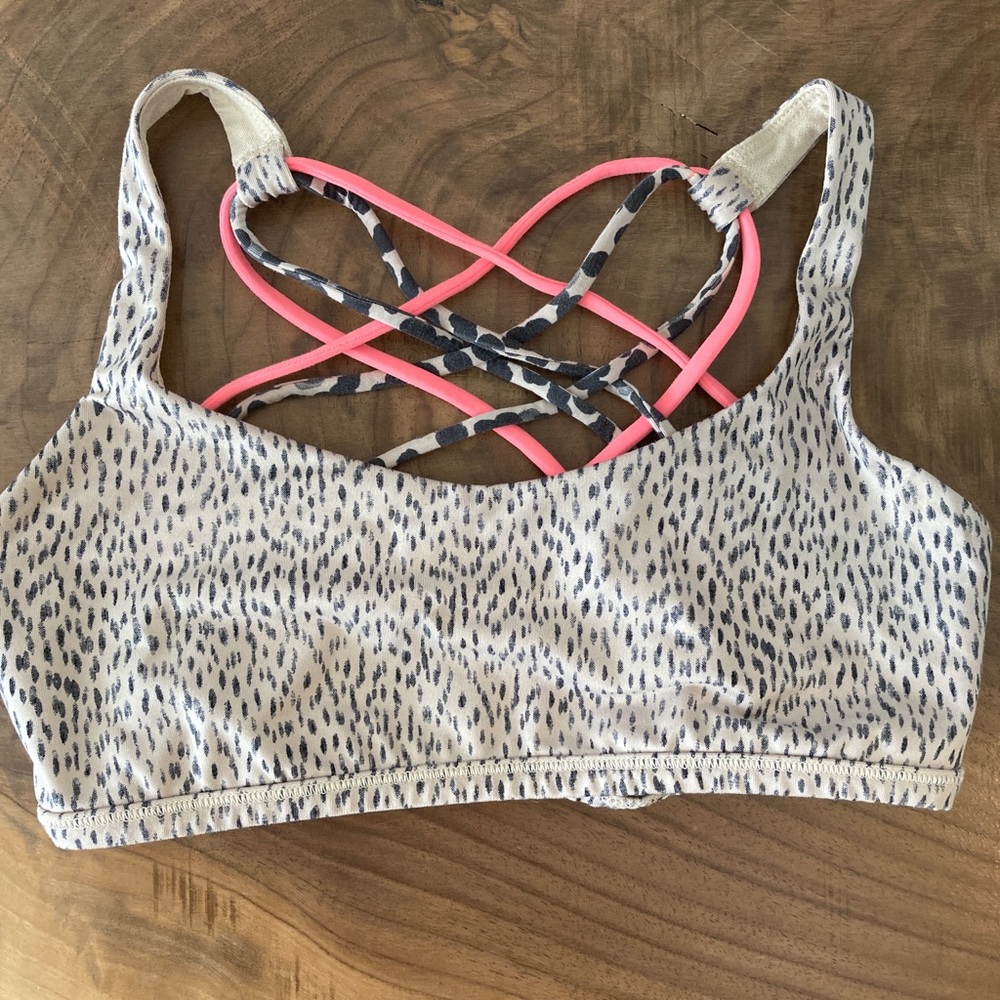Lululemon Free to be Wild Sports Bra